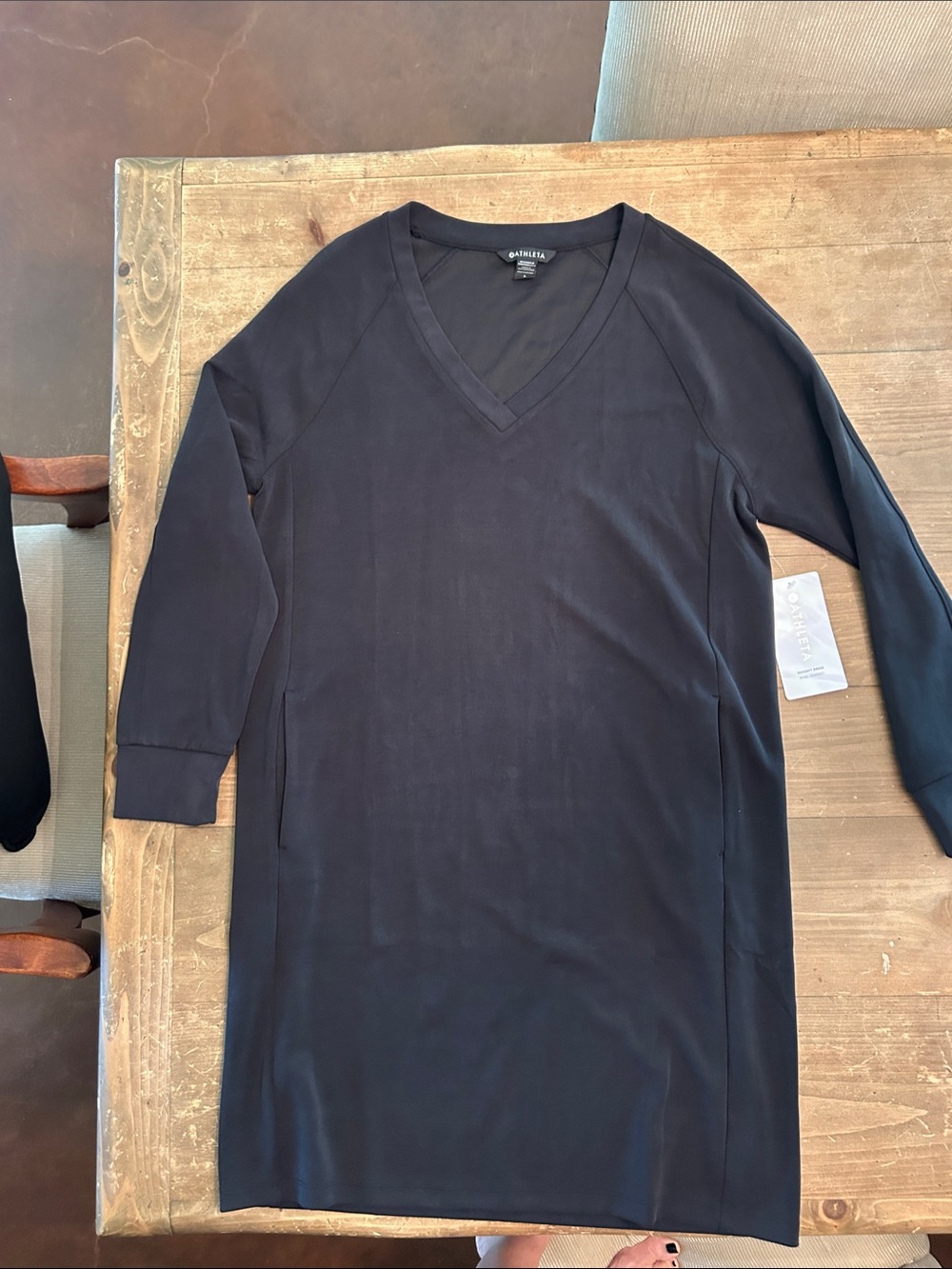 Athleta Black V-Neck Long Sleeve Shift Dress